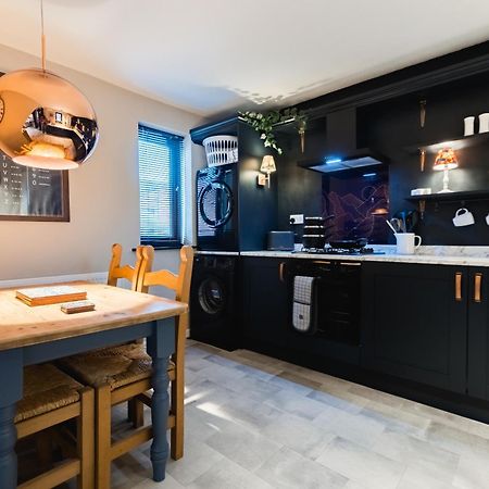 Апартаменты Hullidays》Marina Town House Кингстон-апон-Халл Экстерьер фото