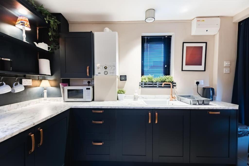 Апартаменты Hullidays》Marina Town House Кингстон-апон-Халл Экстерьер фото
